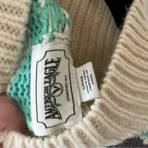 American Eagle sweater - Picture 3 of 3